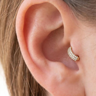 Kolczyk Tragus kółko – wybór na lnie