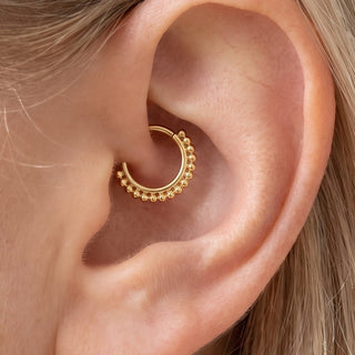 Kolczyk daith kółko – wybór na lnie