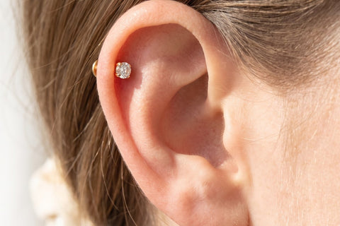 Kolczyk helix tytan