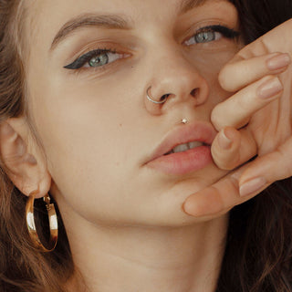 Złoto 585 labret gwiazdka płaska push-in