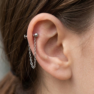 Tytan labret łańcuszek – getragen